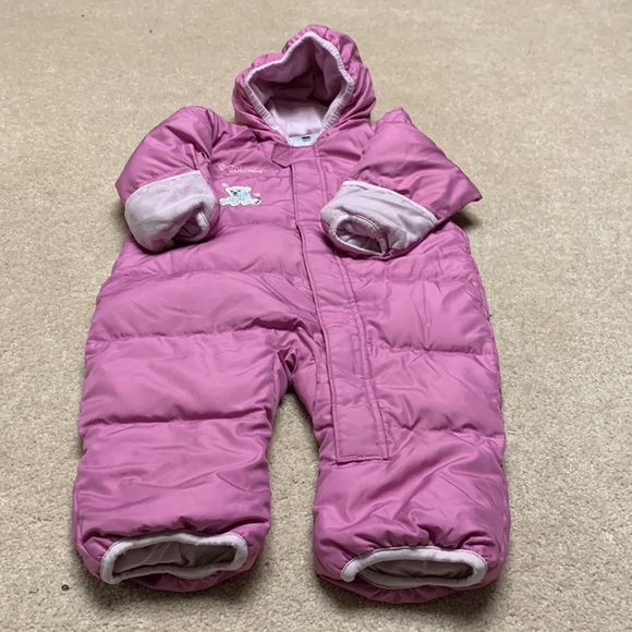 Columbia Down snowsuit 18M girl - Picture 3 of 7